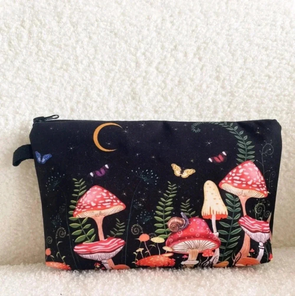 Mushroom tote makeup bag zipper pouch purse cottage core women's coin black red